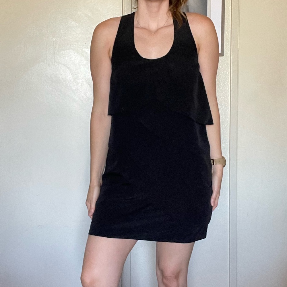 Saks fifth Ave black scalloped ruffled tiered mini cocktail dress Sz med